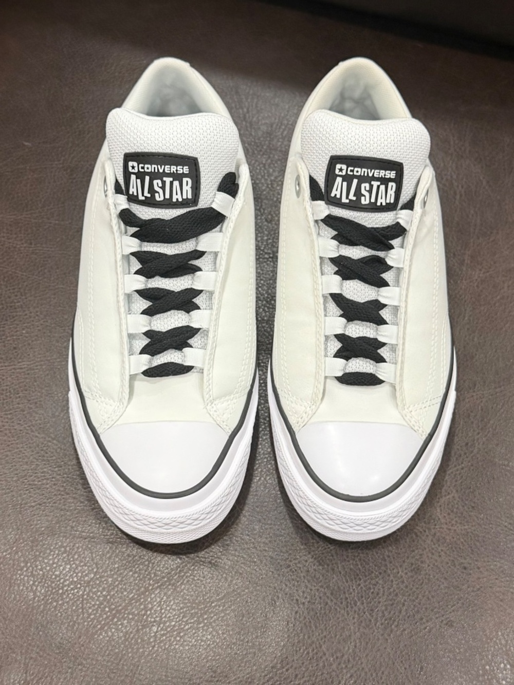 Converse Chuck Taylor All Star Low Puff - White Black - Picture 1 of 7